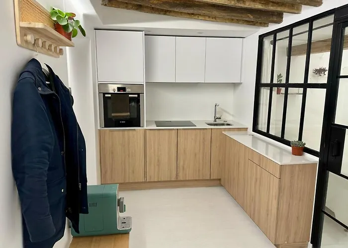 Private Garden In Montmartre Appartamento